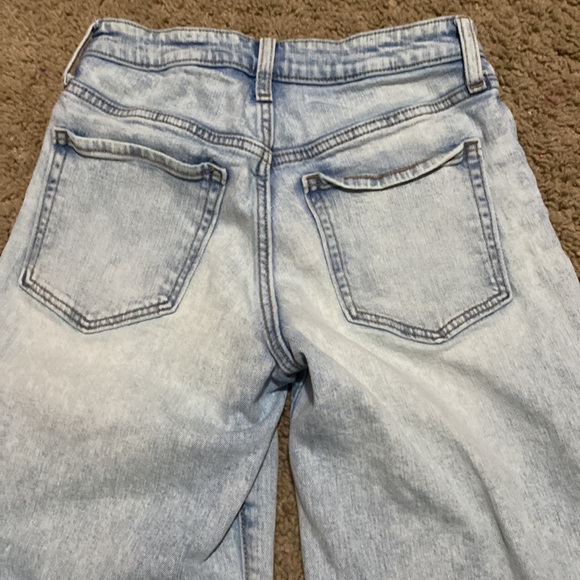 Old Navy Jeans - Picture 3 of 5